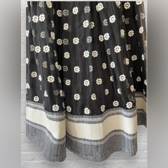 Sachin & Babi Noir Black Silk Embroidered Floral Midi Skirt Women Size 4 A-line - Picture 2 of 10